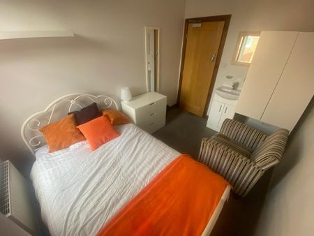 4 bedroom house share to rent - Photo 3