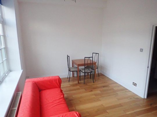 1 Bed Flat, Sternhold Avenue, SW2 - Photo 1