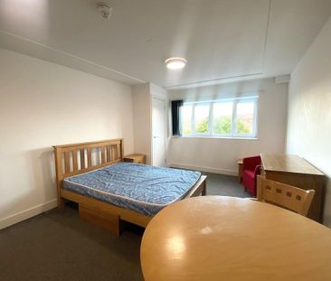 Studio to rent - Photo 3