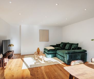 For rent: central, yet quiet apartment - Photo 3