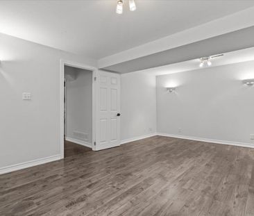 For Lease - 32 Michael Crescent, Barrie, Ontario - Photo 3