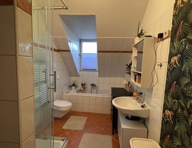 Schönes Zimmer in herzlicher 3er-WG in Uninähe - Photo 1