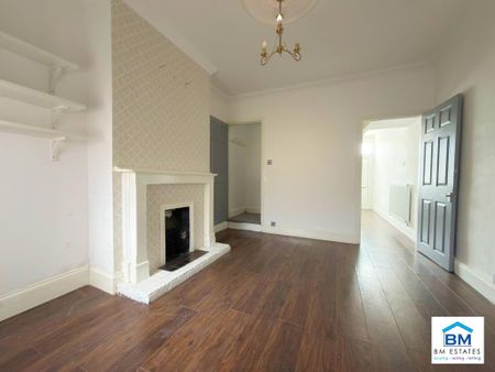 2 bedroom terraced house to rent - Photo 2