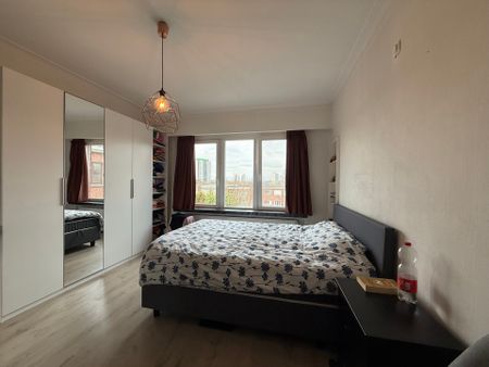 Licht en ruim 2-slaapkamer appartement op topligging - Photo 4