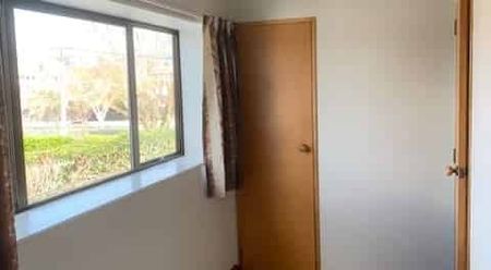 Convenient small townhouse - Photo 4