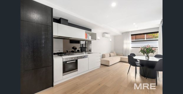 Sophisticated urban retreat - Photo 1