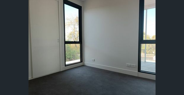 As New 2 Bedroom Available - Photo 1