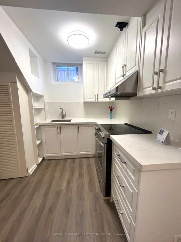 3527 The Credit Woodlands #Basement - Photo 5