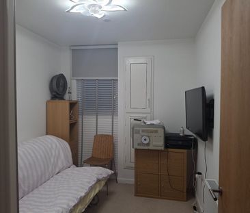 Room in a Shared Flat, Danvers Avenue, SW11 - Photo 2