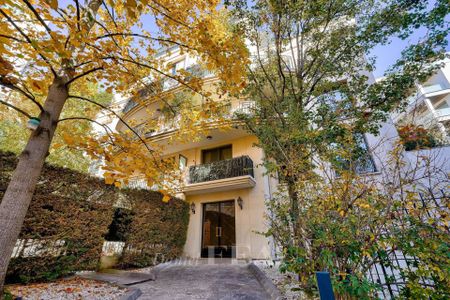 Location appartement, Paris 7ème (75007), 5 pièces, 104.65 m², ref 86406255 - Photo 5