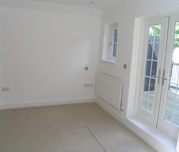2 bedroom cottage to rent - Photo 3