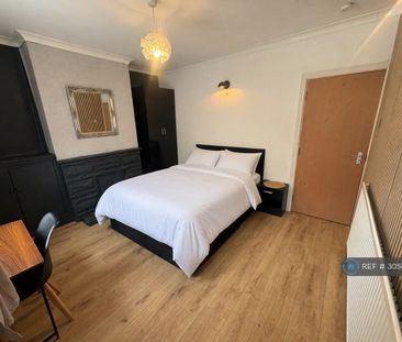 1 bedroom in a house share to rent - Photo 4