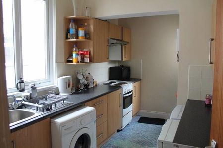 38 Wellesley Avenue, Belfast, BT9 6DG - Photo 4