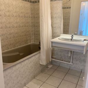 Location Appartement 2 pièces 45m² NANTES 44000 - Photo 2