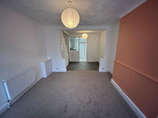 2 bedroom terraced house to rent - Photo 1