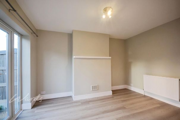 3 bedroom end of terrace house to rent - Photo 1