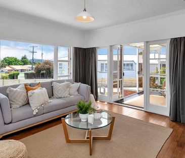 Tidy , sunny 3 bedroom home - Photo 4