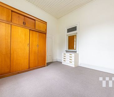 Low Maintenance Flat In Great Location! - Photo 1