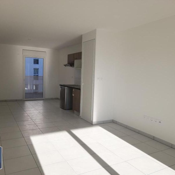 Location Appartement 2 pièces 52m² BEAUZELLE 31700 - Photo 1