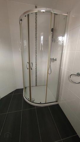 73a Rossdale, Derry, BT47 5RD - Photo 4