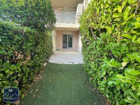 Location Appartement 1 pièce 18m² ST LAURENT DU VAR 06700 - Photo 4