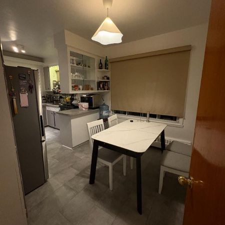 Grand 5 1/2 propre et lumineux partir de 1 decembre - Photo 4