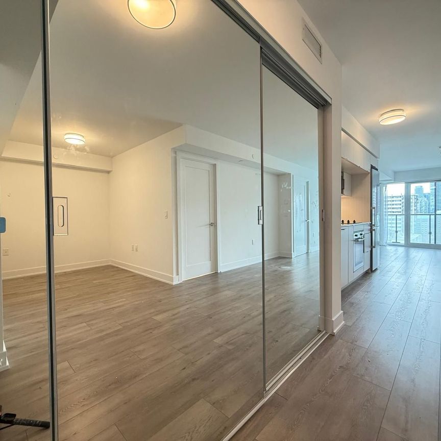For Lease - 575 Bloor Street Unit# 1710, Toronto, Ontario - Photo 1