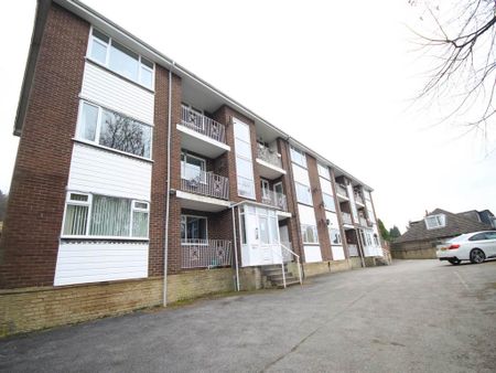 2 bedroom flat to rent - Photo 4