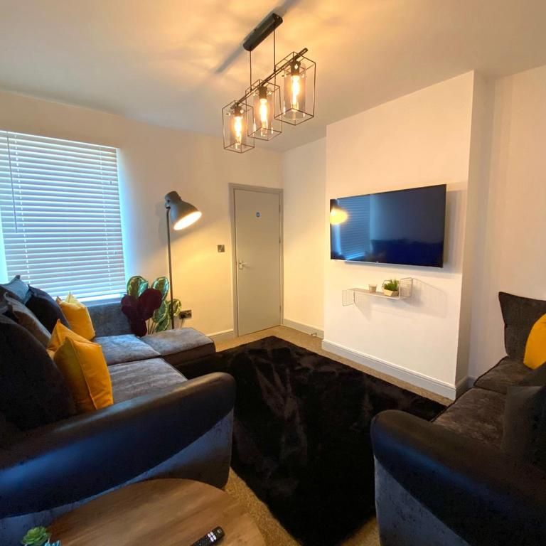 3 bedroom terraced house to rent - Photo 1