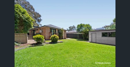 Effortless Family Living in a Handy Ringwood North Pocket - Photo 4