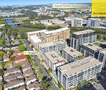 LIVING ON THE RIVERBANK! - Photo 1