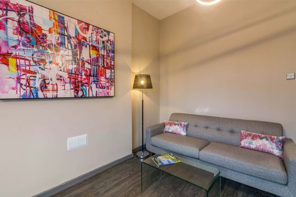 2 Bed Flat, Ebury Road, NG5 - Photo 1