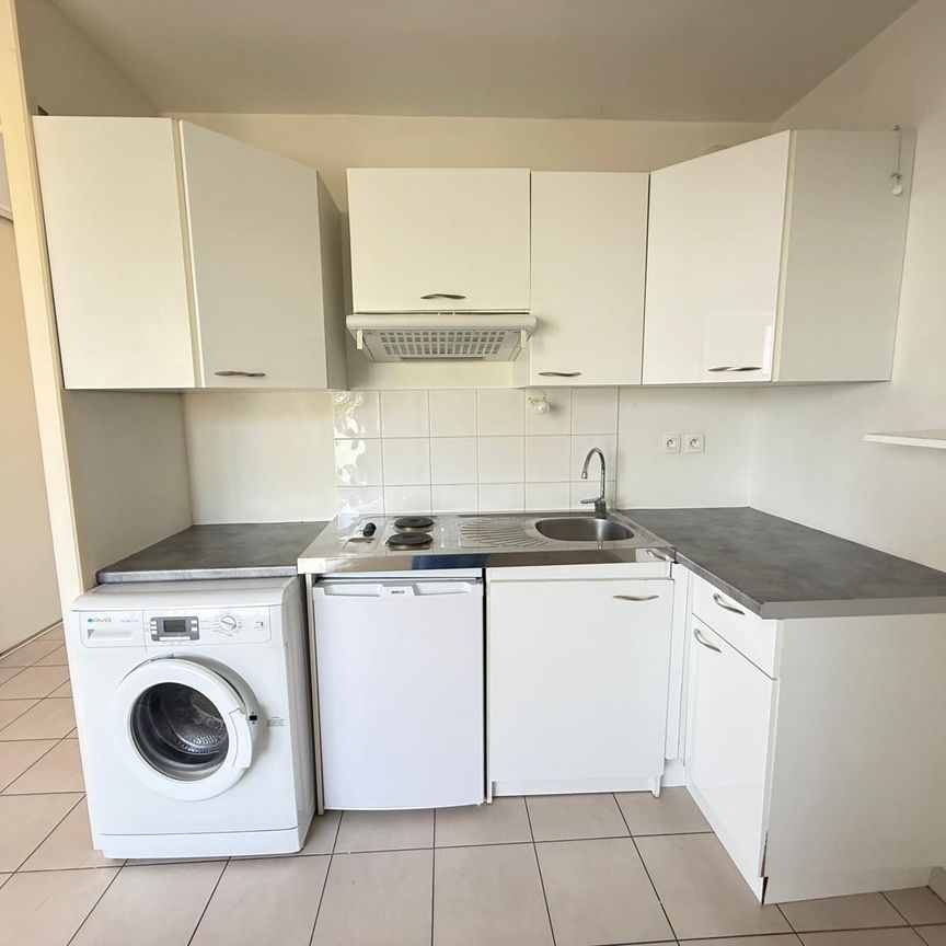Location Appartement 1 pièce 24m² - Photo 1
