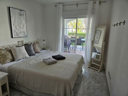 Ground Floor Apartment in San Pedro de Alcántara - Photo 5