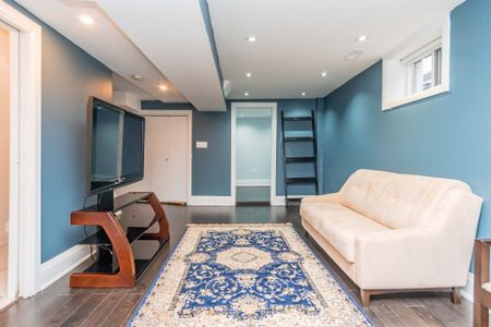 For Lease - 161 Indian Grove, Toronto, Ontario - Photo 4