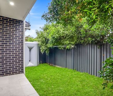 MODERN 2 BEDROOM TOWNHOUSE - Photo 6