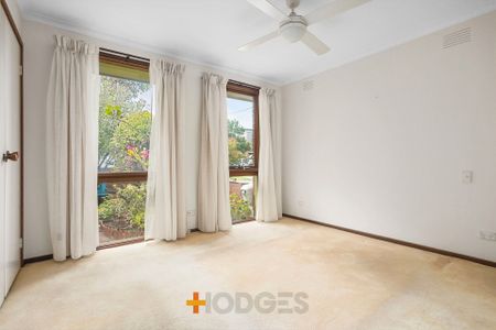 CLOSE TO THE BEACH | THREE BEDROOMS | GREAT LOCATION - Photo 4