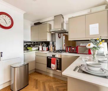 2 Bed Semi-Detached House, Highfield Avenue, NW11 - Photo 5