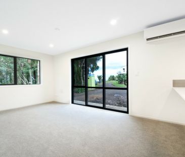 2 Bedroom Home in Henderson Valley - Photo 4