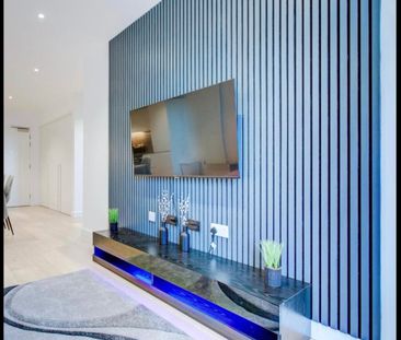 1 Bed Flat, Royal Crest Avenue, E16 - Photo 2