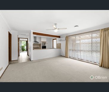 3 Lexcen Close, Berwick, Vic 3806 - Photo 6