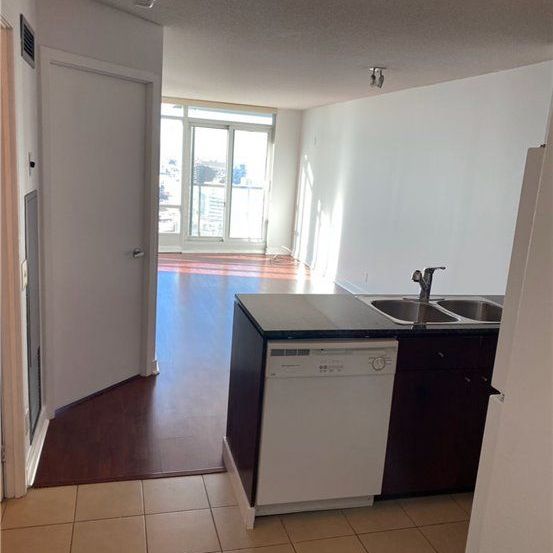 For Lease - 373 Front Street Unit# 3001, Toronto, Ontario - Photo 1