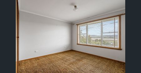 LOW MAINTENANCE! - Photo 4