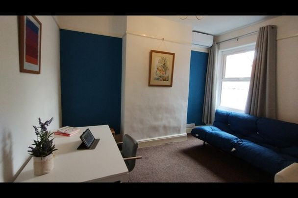 1 Bed Flat, Queensland Avenue, CV5 - Photo 1