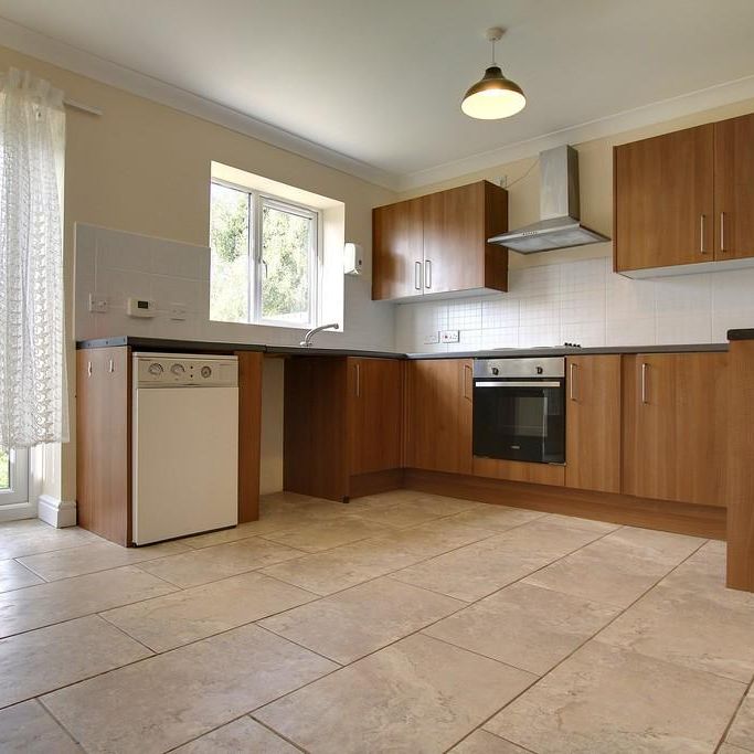 2 bedroom terraced house to rent - Photo 1