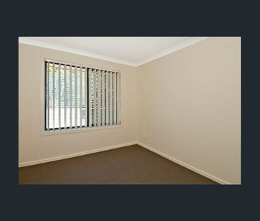 Maintenance Family-Friendly Rental in Prime Holmview Location - Photo 2