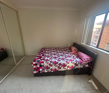 Beverly Hills - Photo 1