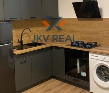 Prenájom zariadeného 1-izbového bytu – Nitra, Chrenová - Fotografia 1