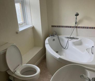 4 bedroom house to rent - Photo 1