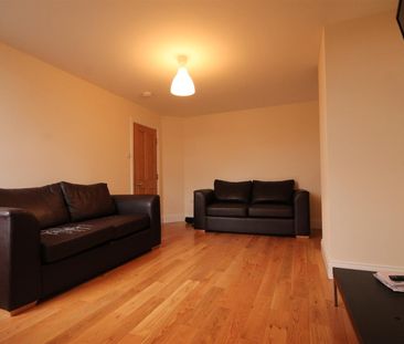 Doncaster Road, Sandyford - Photo 1